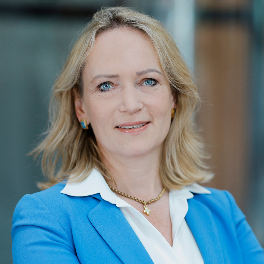 Dr. Veronica Fabricius